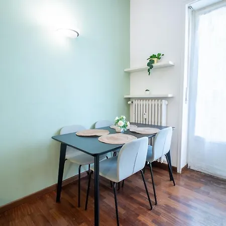 아파트 Duomo 10 Minutes Away Spacious 5 Pax Balcony Wifi Ac *