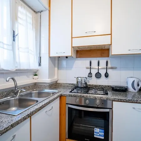 Duomo 10 Minutes Away Spacious 5 Pax Balcony Wifi Ac Milano